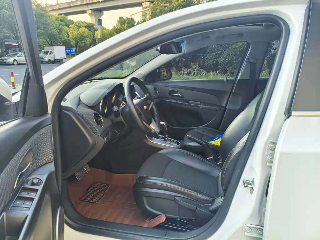 Chevrolet Cruze 2014