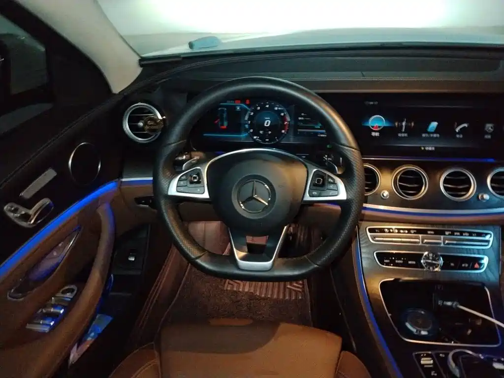 Mercedes-Benz E-Class 2018 — фото 3