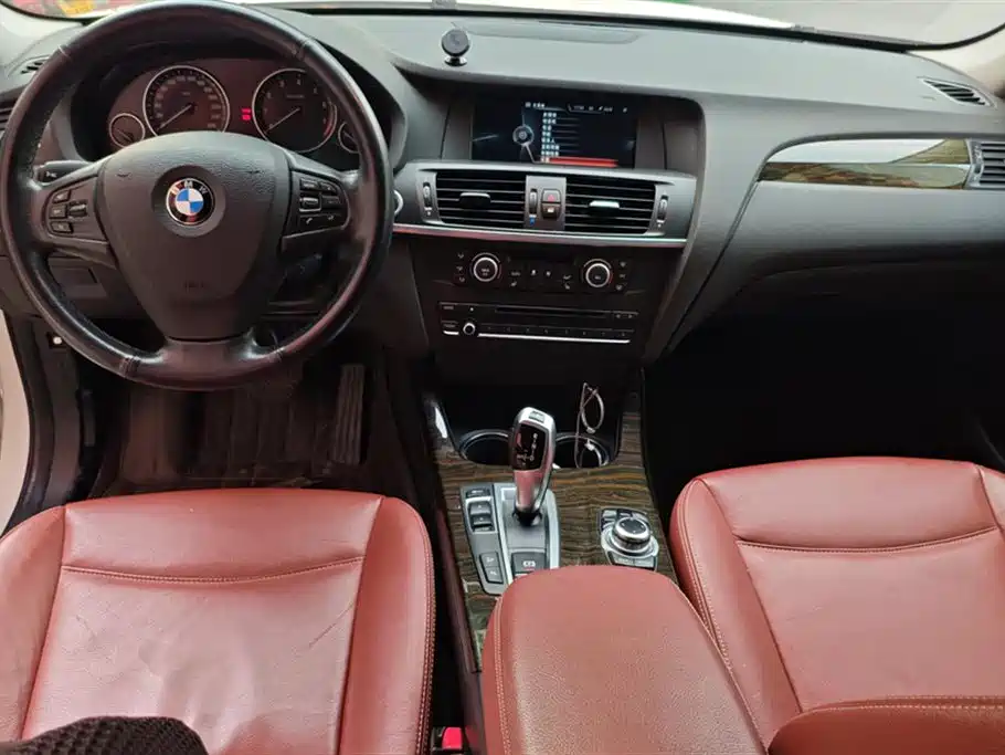 BMW X3 2013 — фото 12