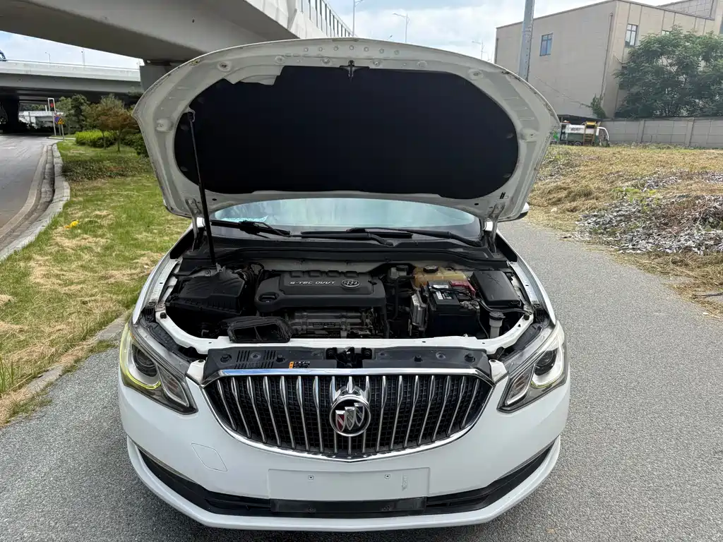 Buick Excelle 2015 — фото 19