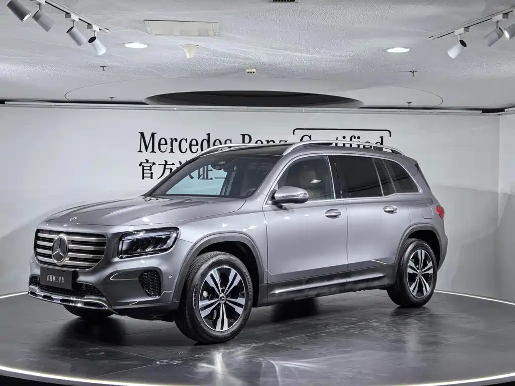 Mercedes-Benz GLB 2024 — фото 1