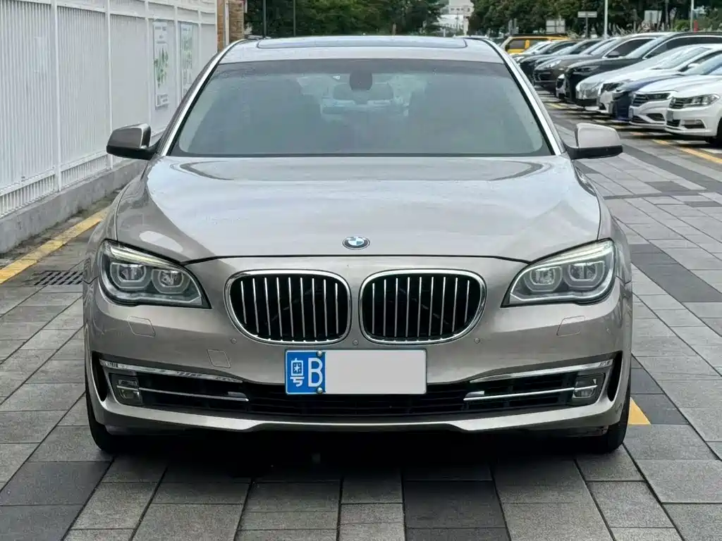 BMW 7 Series 2011