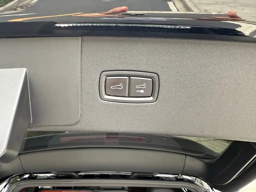 Porsche Cayenne 2019 — фото 23