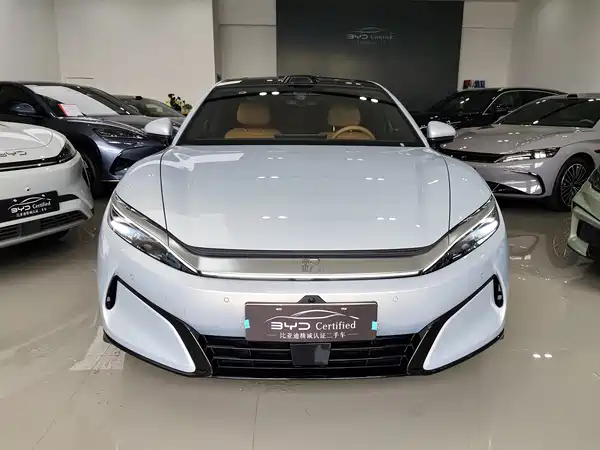 BYD Han L 2025