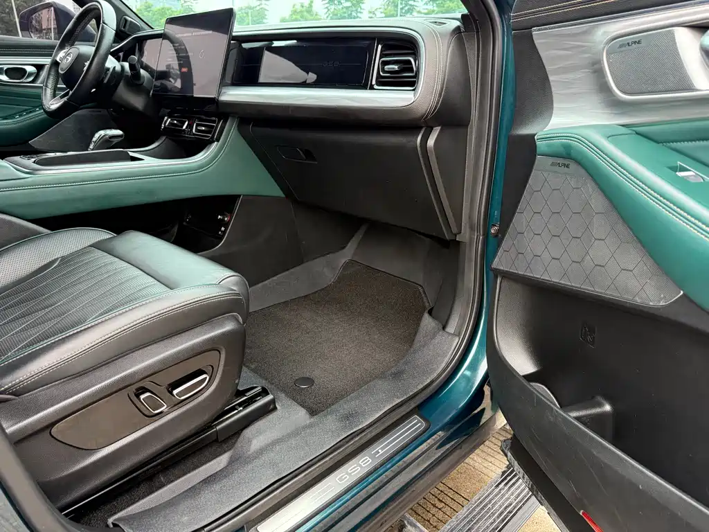 GAC Motor Trumpchi GS8 2021 — фото 17