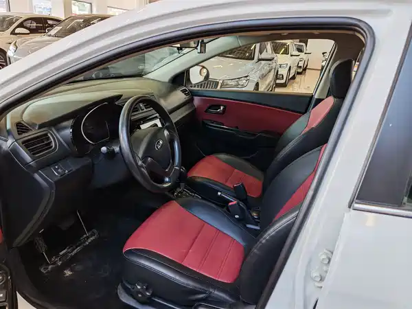 Kia K2 2015