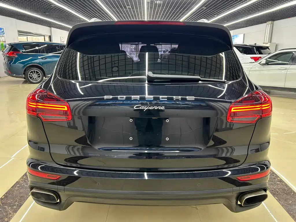 Porsche Cayenne 2016 — фото 4
