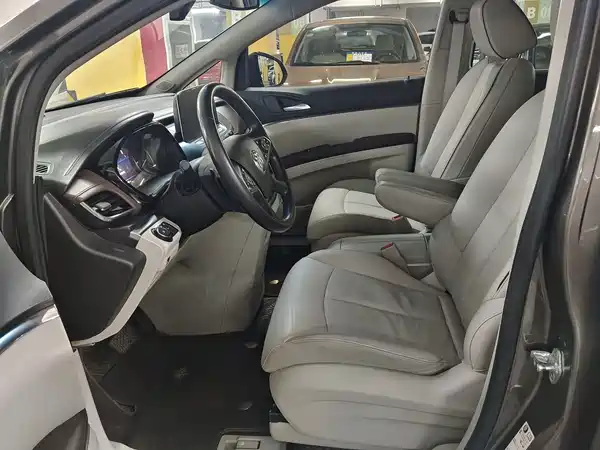 Buick GL8 2020
