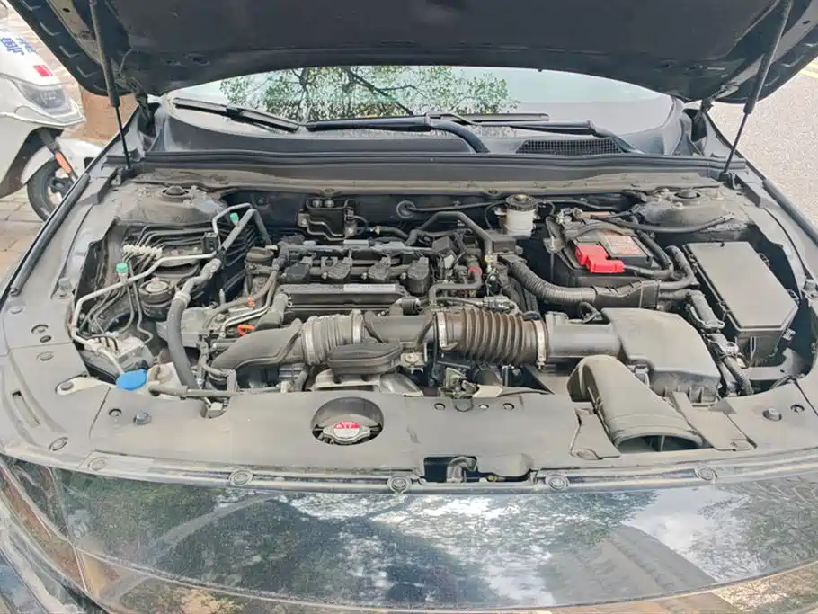 Honda Accord 2022 — фото 10