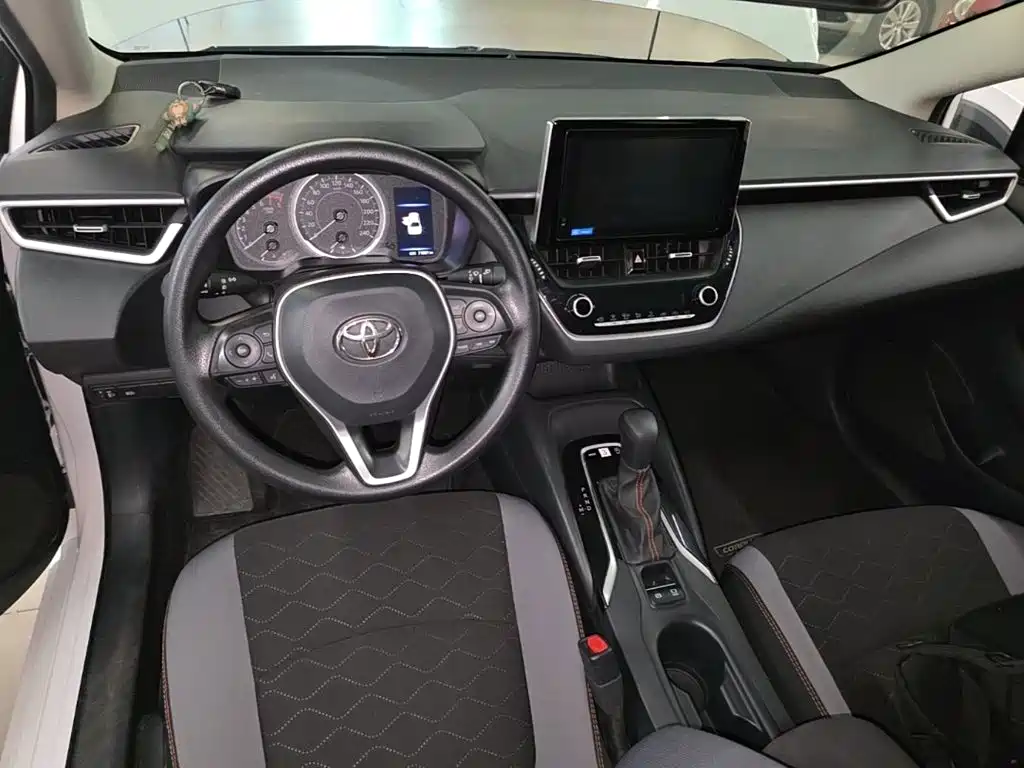 Toyota Corolla 2021 — фото 10