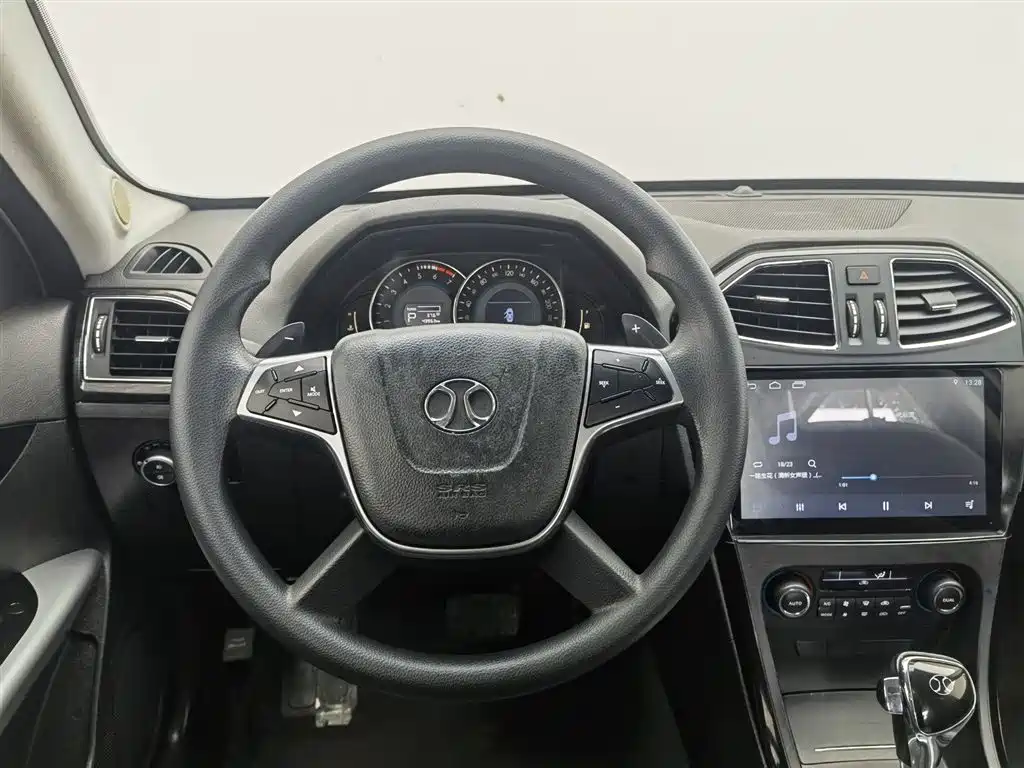 BAIC Senova D70 2019 — фото 11