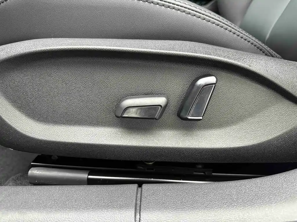 Audi A3 2023 — фото 11