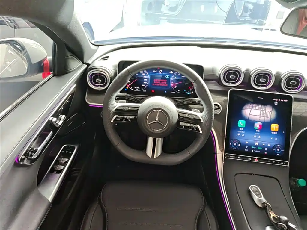 Mercedes-Benz C-Class 2025 — фото 11
