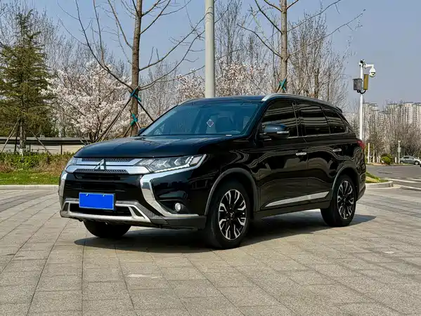 Mitsubishi Outlander 2019