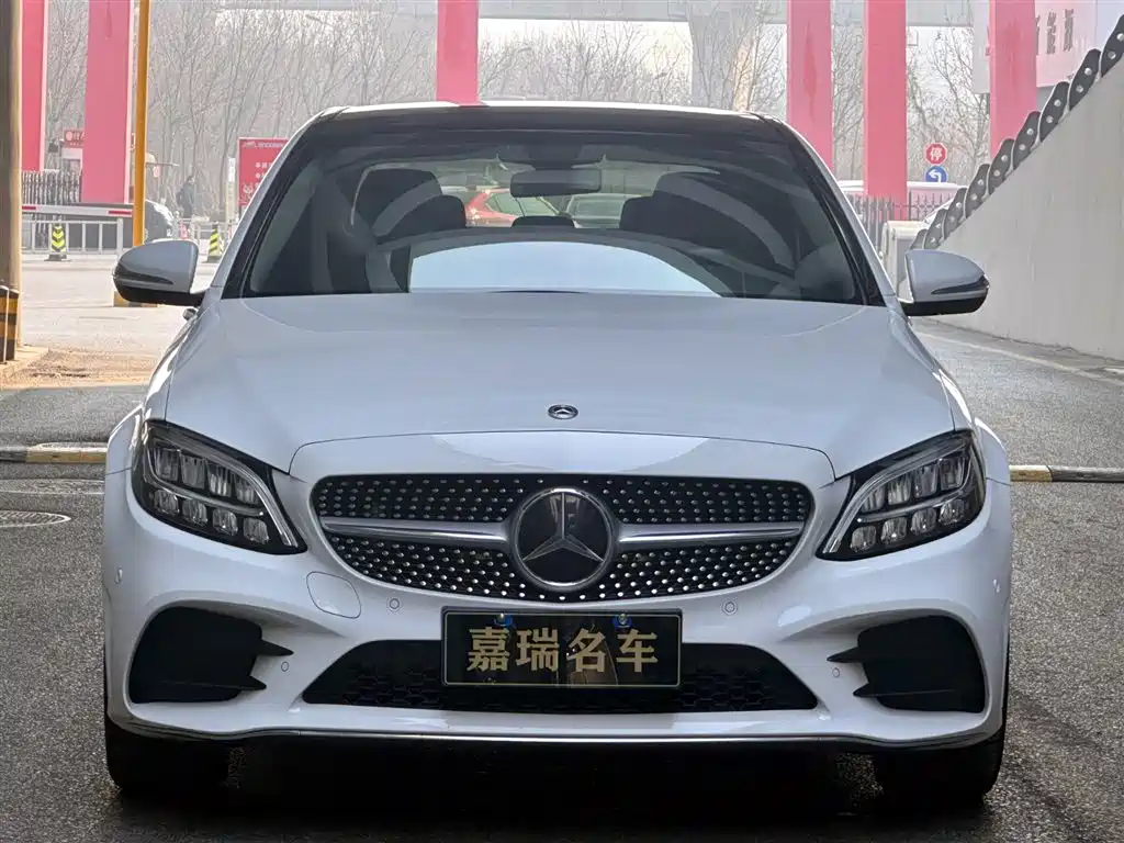 Mercedes-Benz C-Class 2020