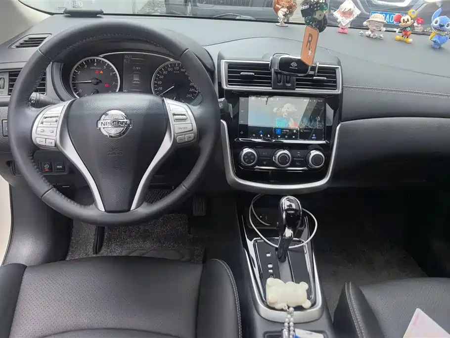Nissan Tiida 2021 — фото 12