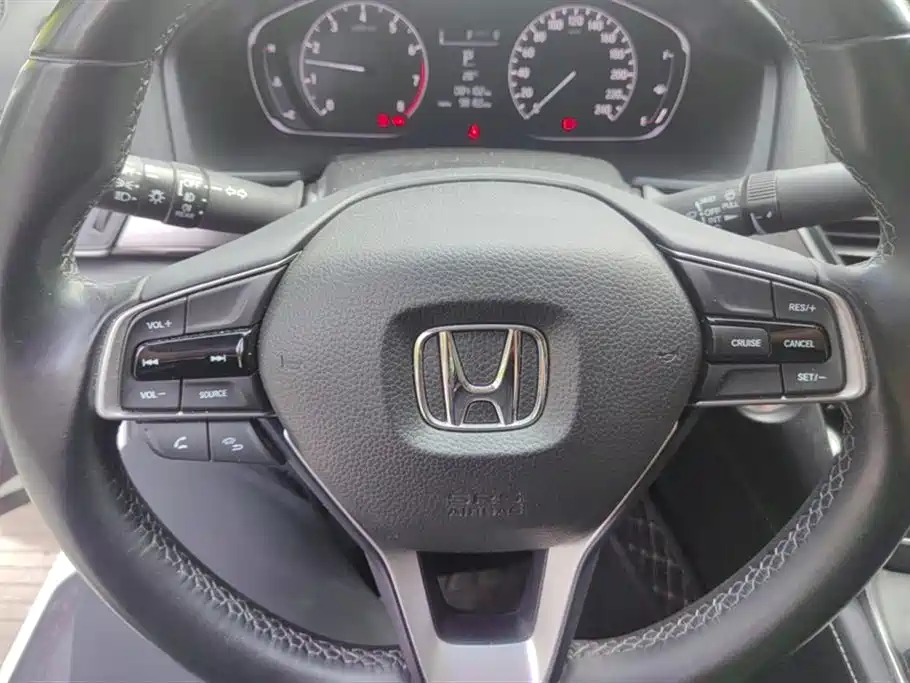 Honda Inspire 2021 — фото 15