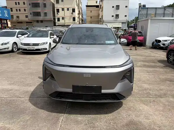 Geely Galaxy L7 2024