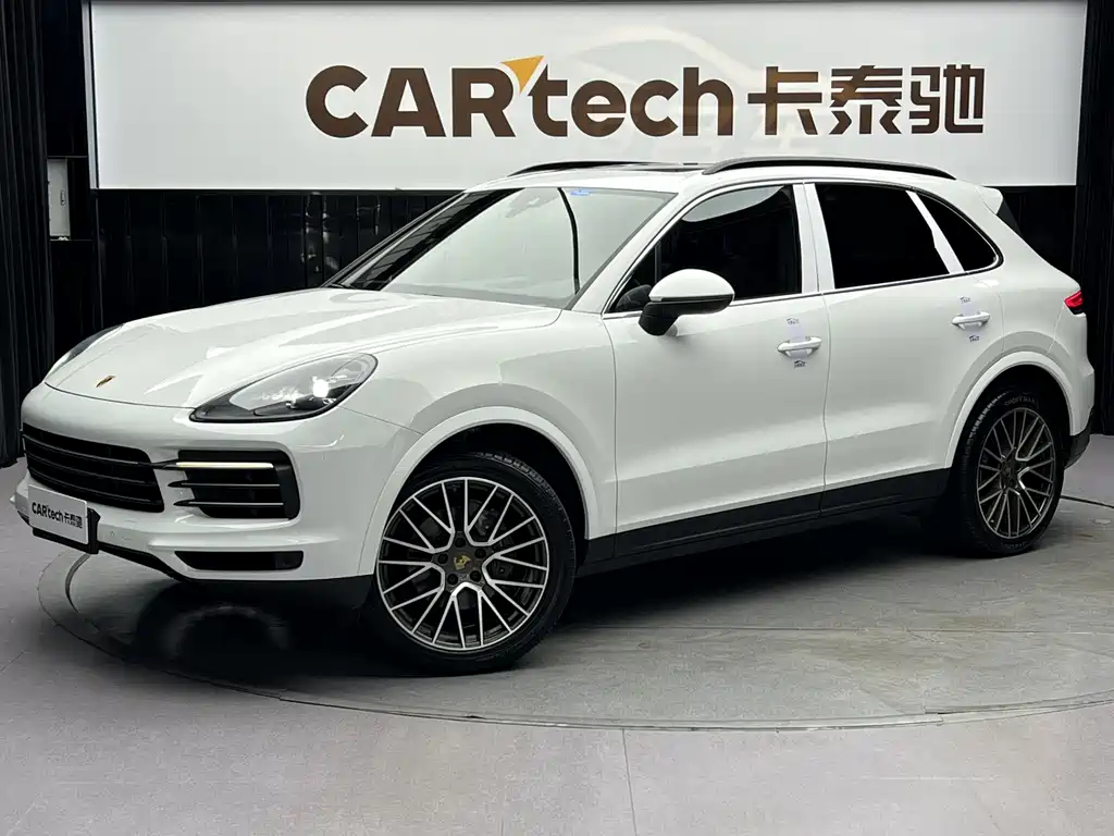 Porsche Cayenne 2019 — фото 1