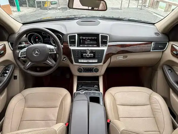 Mercedes-Benz M-Class 2014