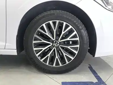 Volkswagen Sagitar 2024