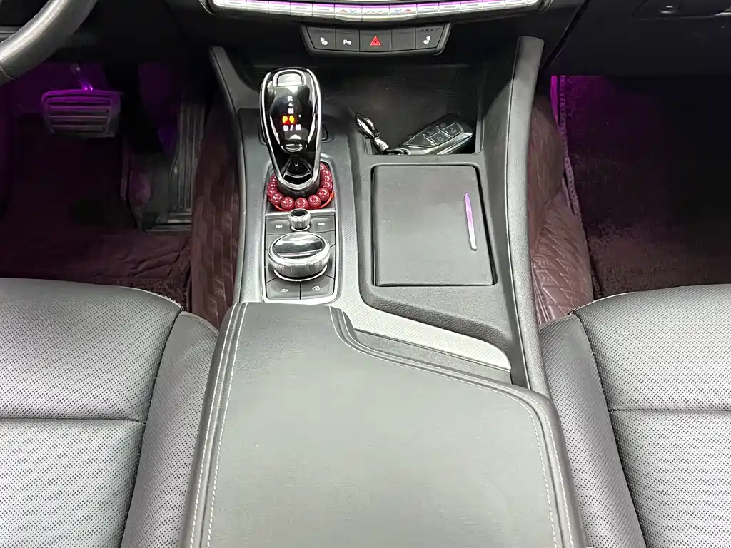 Cadillac CT5 2020 — фото 25