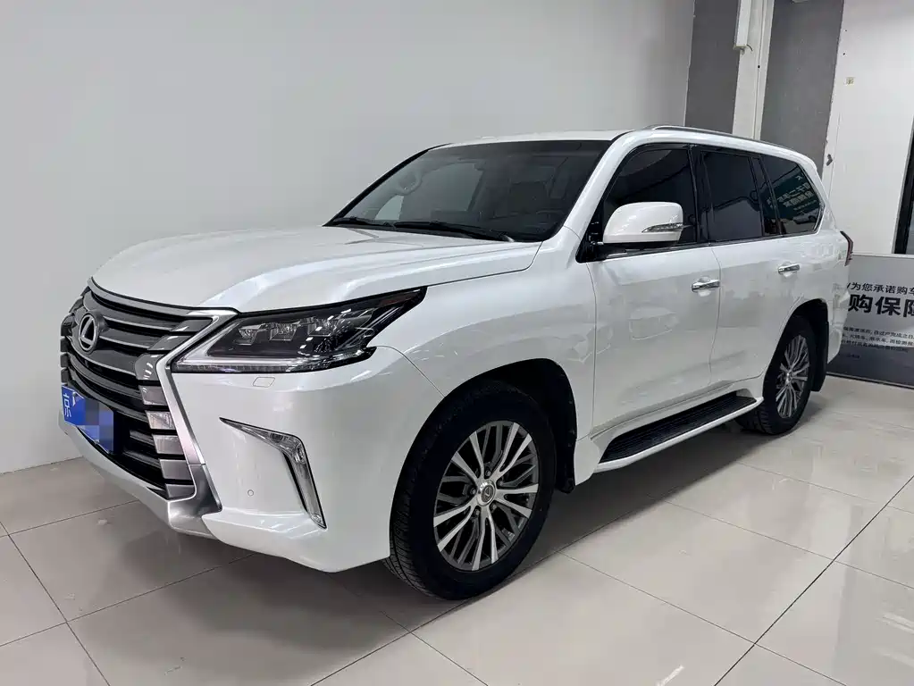Lexus LX 2019