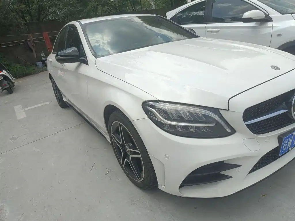 Mercedes-Benz C-Class 2021
