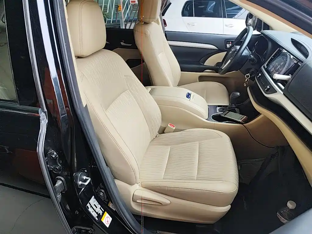 Toyota Highlander 2019 — фото 25