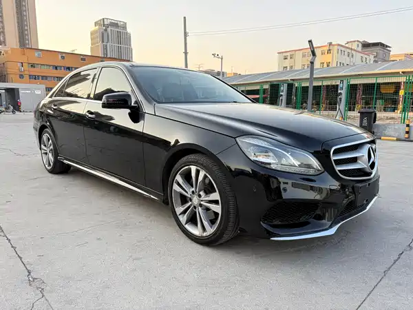 Mercedes-Benz E-Class 2015