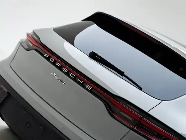 Porsche Macan 2024