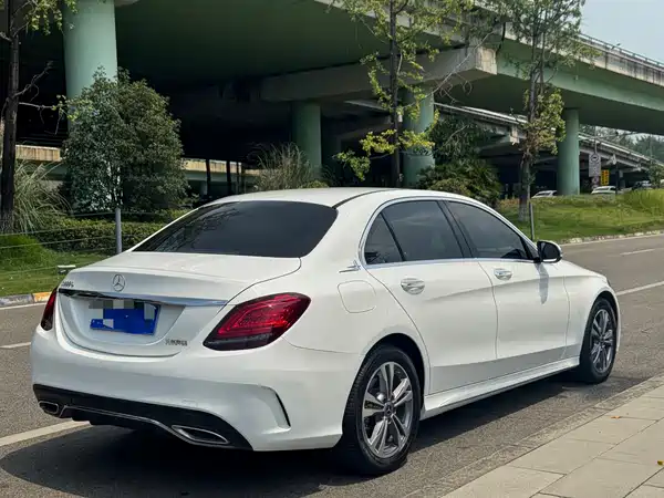 Mercedes-Benz C-Class 2021