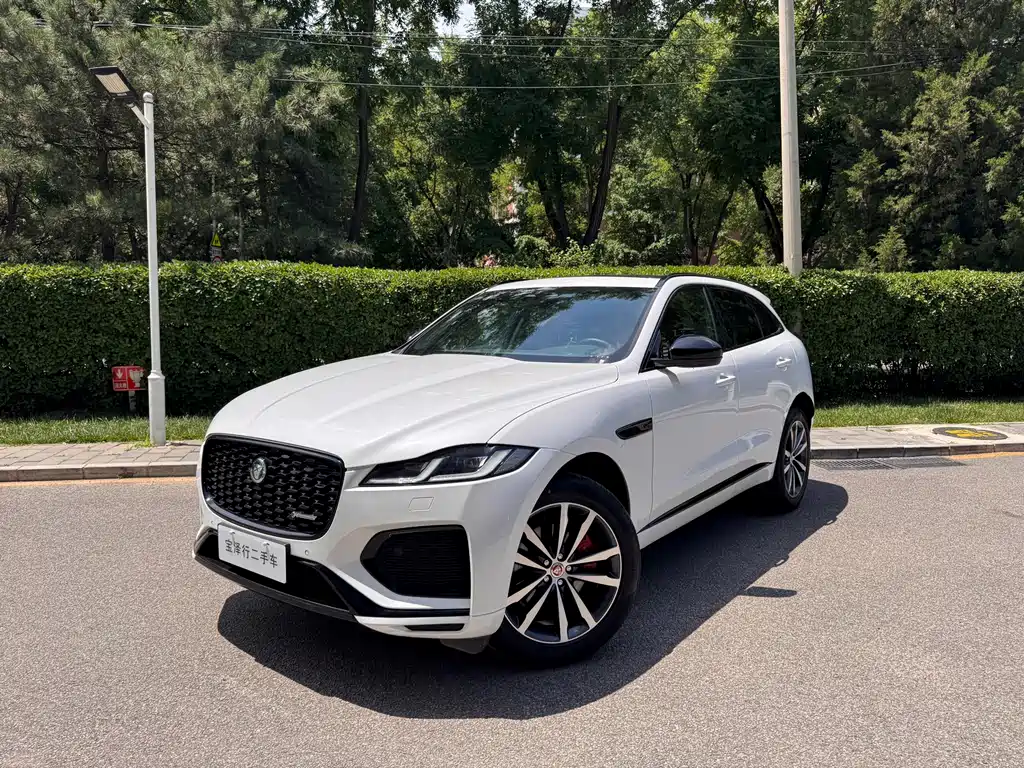 Jaguar F-PACE 2024