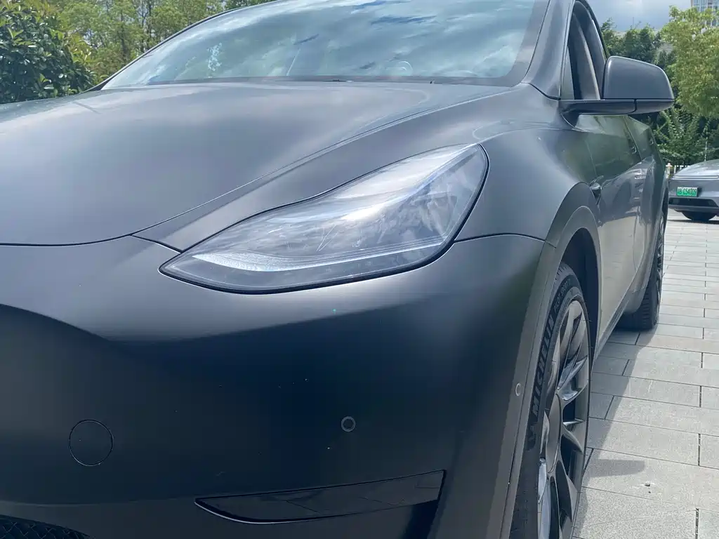Tesla Model Y 2022 — фото 13