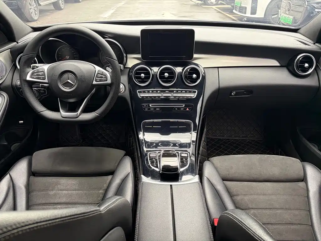 Mercedes-Benz C-Class 2017 — фото 19
