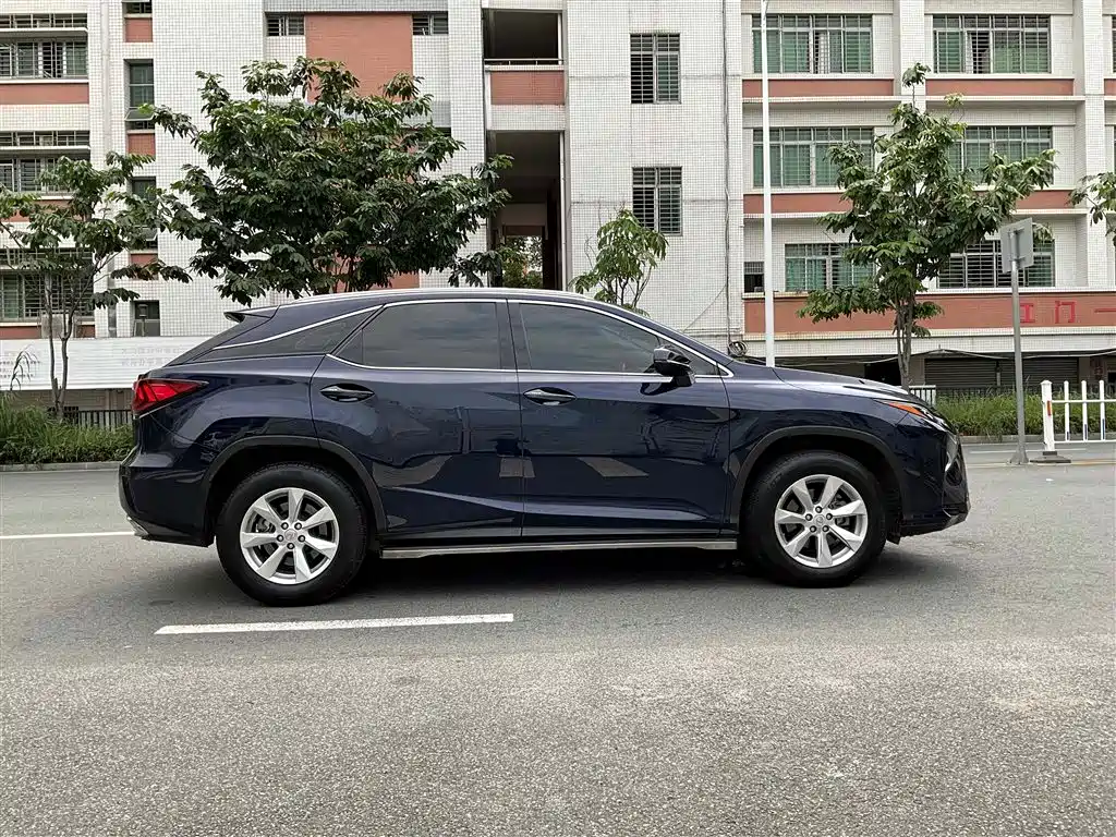 Lexus RX 2017 — фото 10