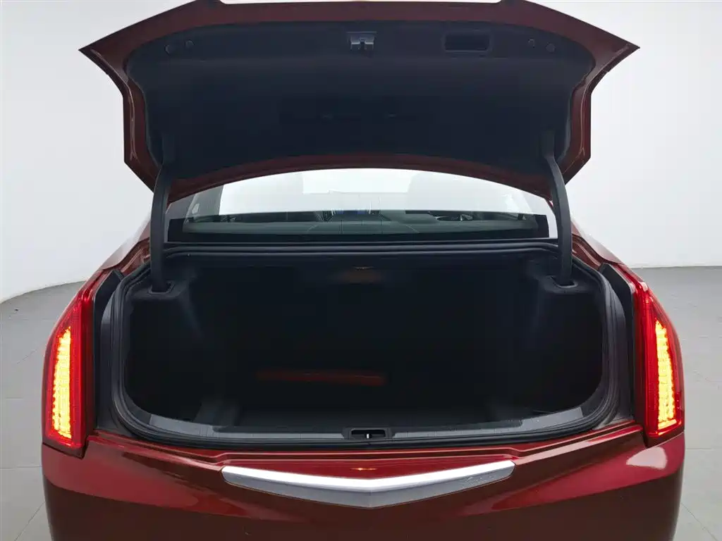 Cadillac ATS-L 2018 — фото 16