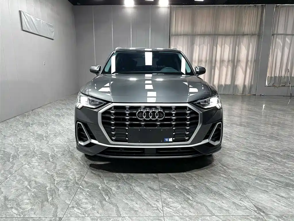 Audi Q3 2023 — фото 2