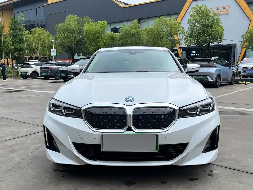 BMW i3 2024