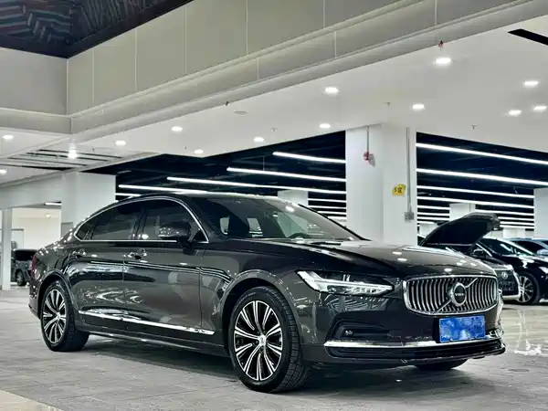 Volvo S90 2021
