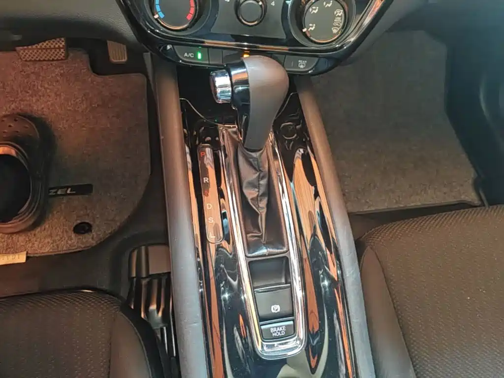 Honda Vezel 2016 — фото 14