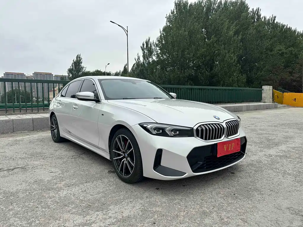 BMW 3 Series 2023