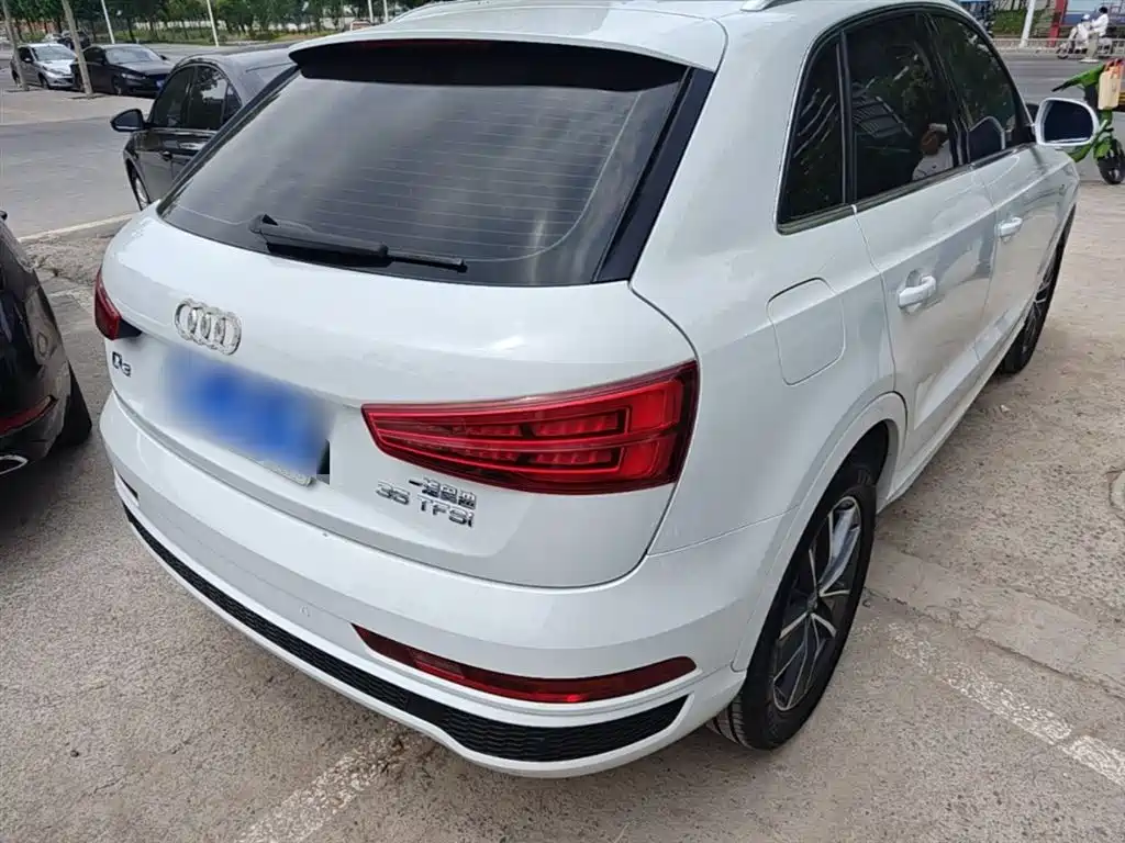 Audi Q3 2018 — фото 7
