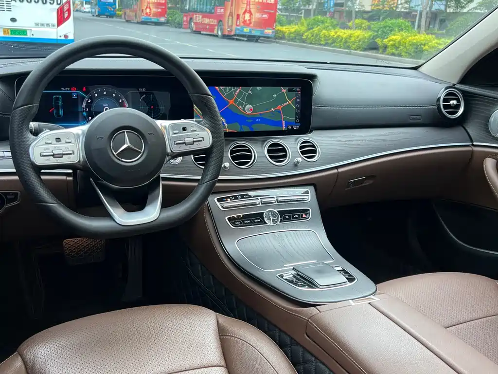 Mercedes-Benz E-Class 2020 — фото 7