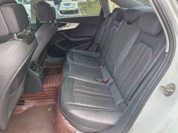Audi A4L 2022