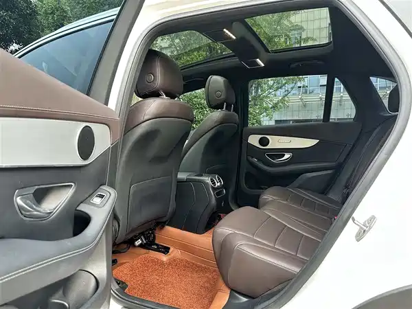 Mercedes-Benz GLC 2021