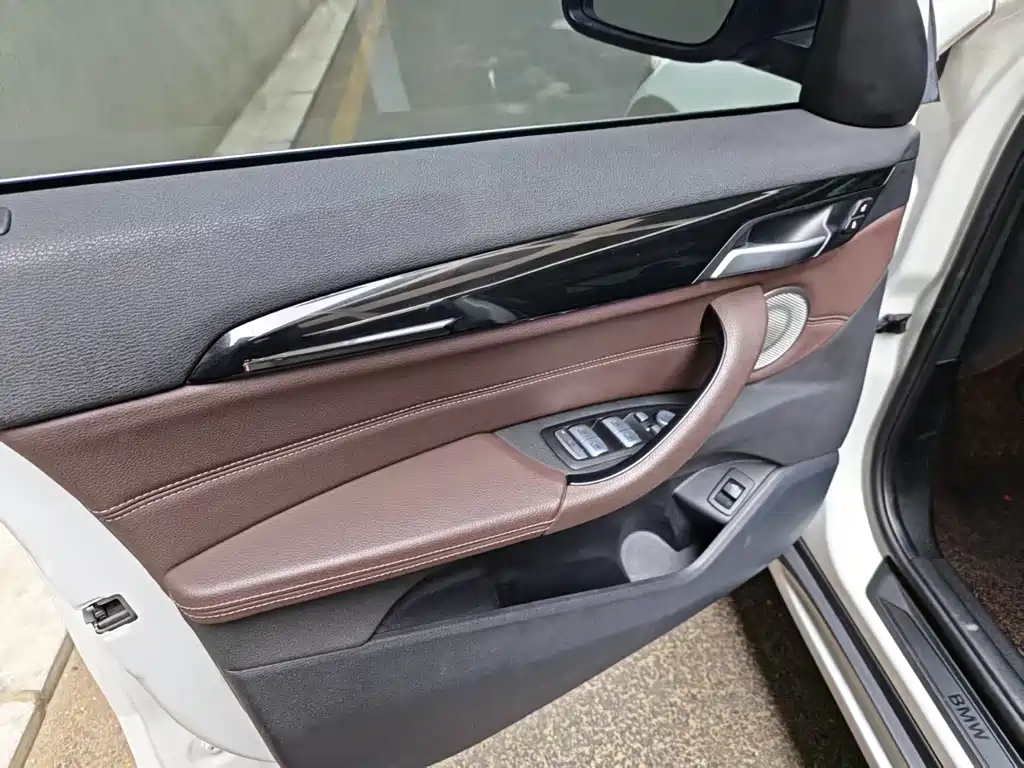 BMW X1 2022 — фото 12