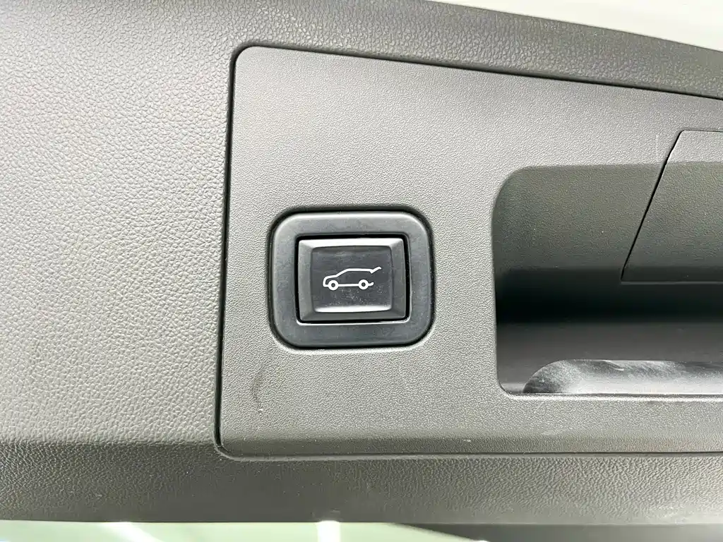 Cadillac XT5 2021 — фото 19
