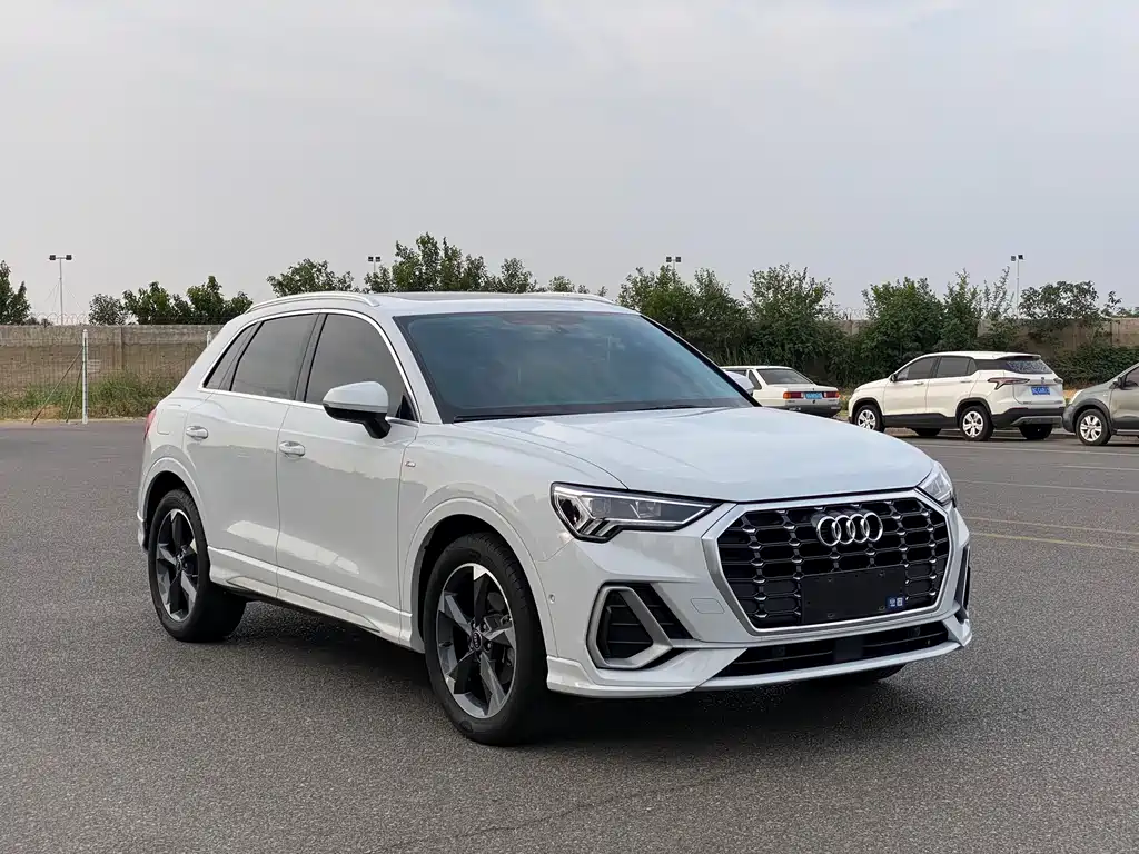 Audi Q3 2023