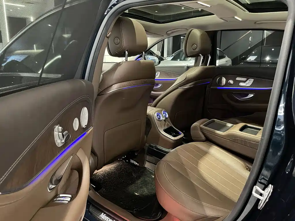Mercedes-Benz E-Class 2021 — фото 13